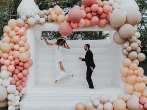 Why do you need a Wedding Jumping Castle for your wedding?